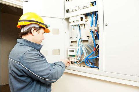 How Enphase’s (ENPH) Expanded Capital Good Fund Partnership Extends Its U.S. Microinverter Push