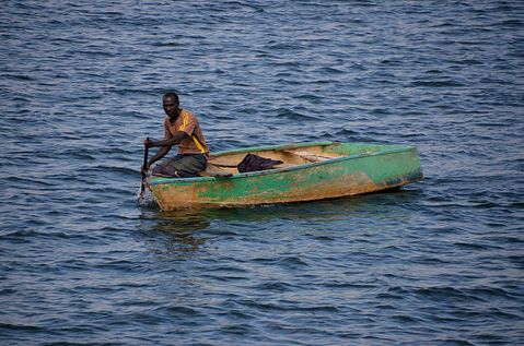 fishing-boat-568246_1280