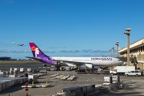 hawaiian, hawaii, airport, honolulu, fly, gate, travel, load, luggage, flight, island, holiday, pacific, terminal, airline, tourists, plane, trip View Images by Category
