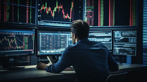 10 Best Defensive Stocks to Buy in a Volatile Market