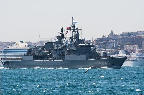 warship-795700_1280 11 Armies with the Most Firepower in the World 