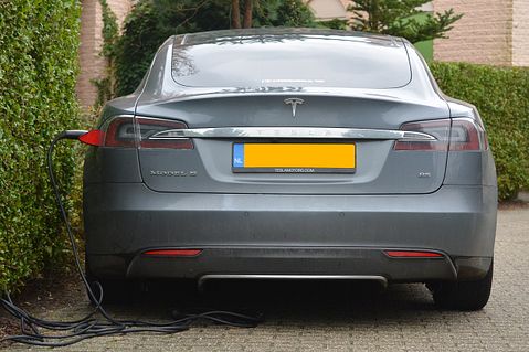 electric-car-513627_1280