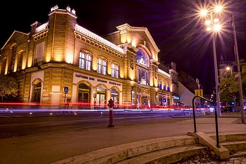 budapest-by-night-667556_640