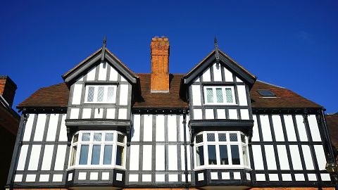 10 Housing Stocks Redditors are Buying