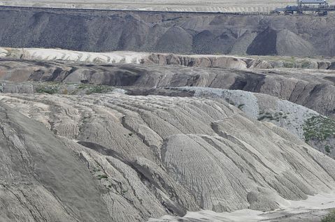 15 Easy Jobs that Pay Well Without a Degree