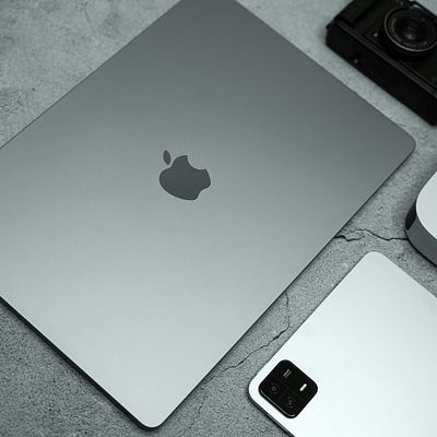 Jim Cramer vs. The AI Bears: Why Apple’s Consumer Ecosystem Remains Unbreakable