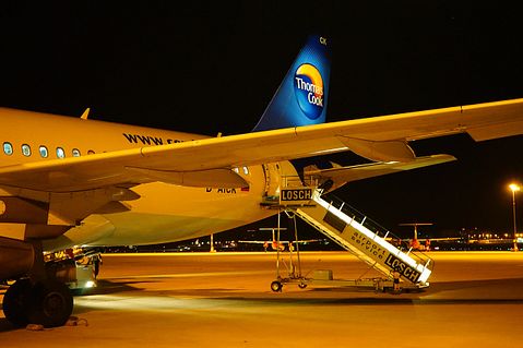 aircraft-461958_1280 Top 10 Safest Low-Cost Airlines in the World