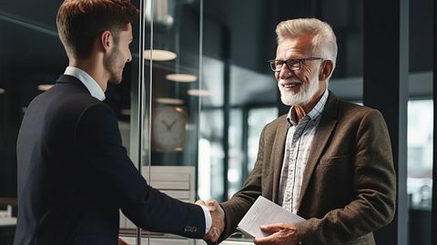 Truist Begins Coverage of Sofi (SOFI) with Hold Rating