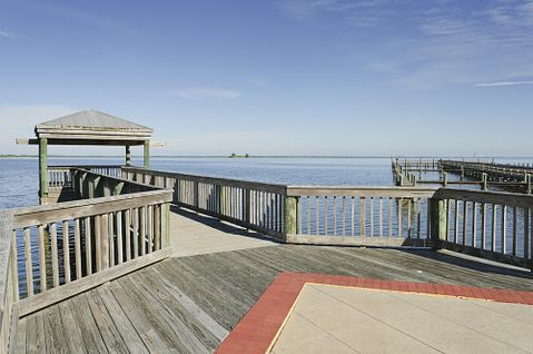 16 Poorest Metropolitan Cities in America: 2015 List