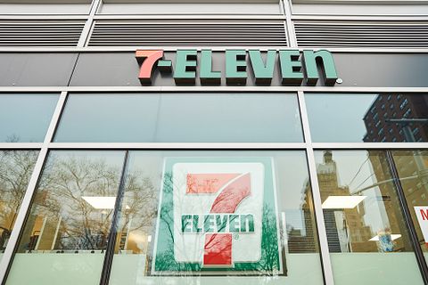 15 Most Profitable Franchises To Buy in 2017