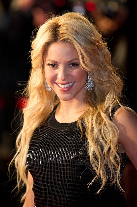 10 Easiest Female Celebrities to Impersonate