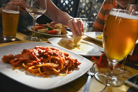 dinner-601576_1280