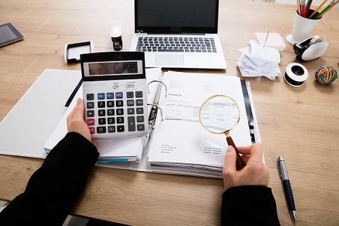 JP Morgan Raises Target Price on Truist Financial (TFC) to $47, Keeps Neutral Call