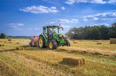 CNH Industrial N.V. (CNH) Resorts to Debt Settlement amid JPMorgan Downgrade
