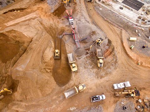J.P. Morgan Names AngloGold Ashanti (AU) Top EMEA Gold Pick, Raises December 2026 Price Target to $63