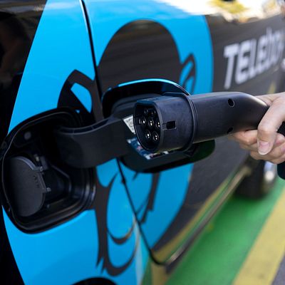 9 Best Hydrogen and Fuel Cell Stocks to Buy Now