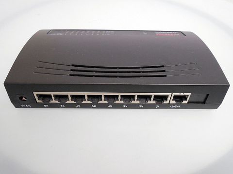 router-670079_1280
