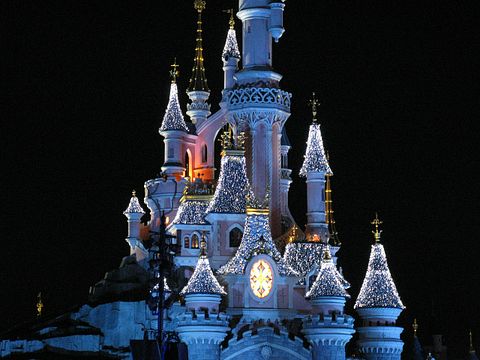 disney-castle-269763_1280