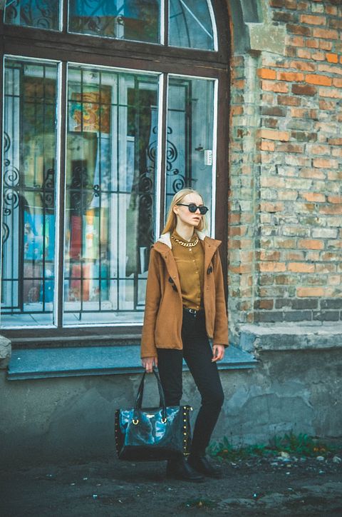 girl-777472_1280