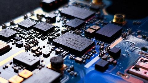 Lam Research (LRCX) Gains Analyst Confidence with Bullish Outlook and Upgraded Target