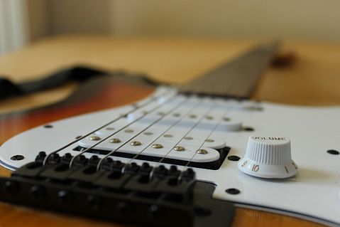 string-358919_1280