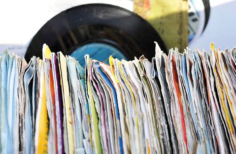 7 Best Art Investments Under $1000 