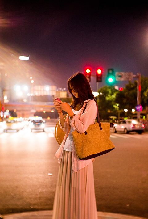 Lightweight Cell Phones in the World 