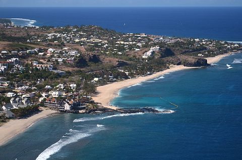 Sapsiwai/Shutterstock.com 