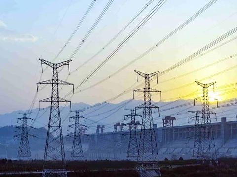 UBS Raises Edison International (EIX) Price Target to $70, Keeps Buy Rating