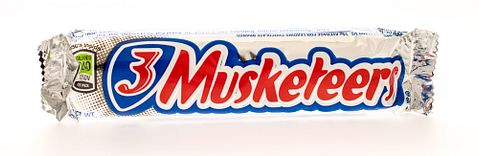 temptation, dessert, bar, musketeers, snack, name, chocolate, editorial, candy, tasty, grocery, food, sweet, illustrative, studio, label, three, brand, 3, Top 11 Selling Chocolate Bars in the World