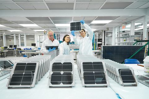 lab medical vaccine biotech