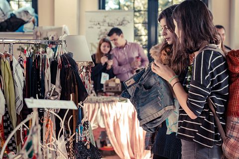 BTIG Positive on Ralph Lauren (RL), Citing Margin Expansion