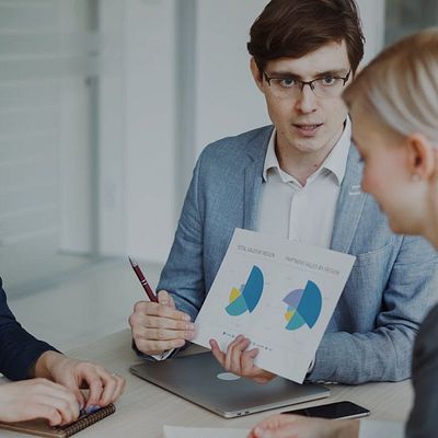 10 Best 52-Week High US Stocks to Buy