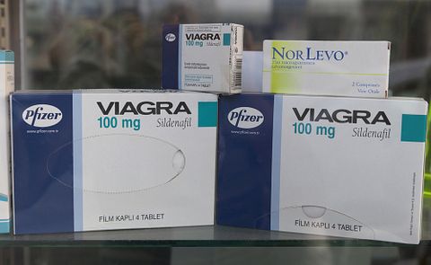 Phase 3 Data Supports FDA Approval for Pfizer Inc. (PFE)’s 2025–2026 COVID-19 Vaccine