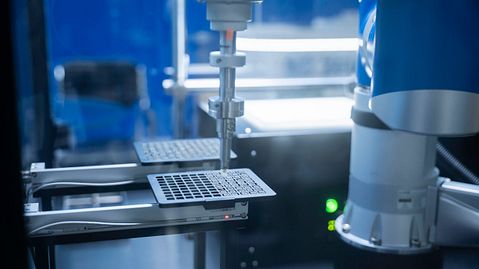 Has Solid Order Intake Solidified ASML Holding N.V. (ASML) As the Best Stock to Buy in a Rising Market?