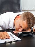 10 Doctors and Specialists Who Work the Longest Hours