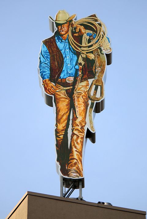 360b / Shutterstock.com