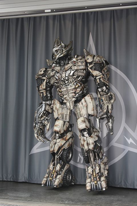 transformer-944373_1920 11 Movies That Sold The Most Merchandise