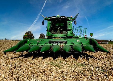 CNH Industrial (CNH) Beats Expectations but Tariffs Cloud Outlook