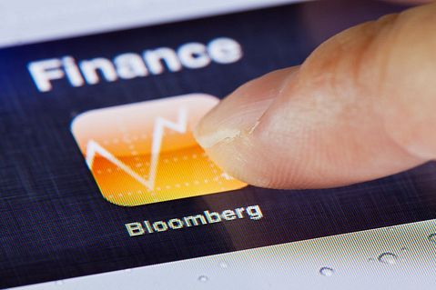 7 Best Financial News Apps For Investors and Traders