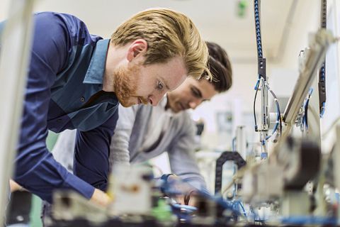 engineering, engineer, robotics, technical, technician, school, test, motherboard, circuit, board, tech, fix, fixing, lab, support, research, problem, closeup, processor,